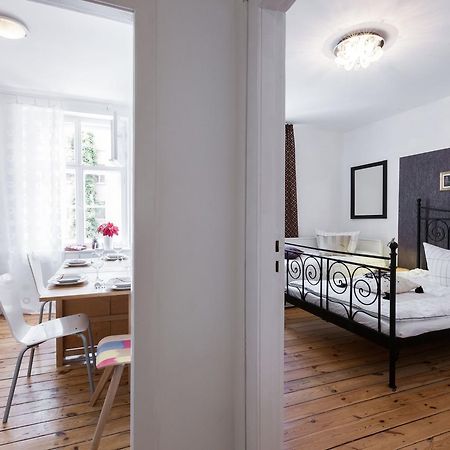 Elegantes 2-Zimmer-Apartment Im Kiez Von Prenzlauer Berg Берлин Екстериор снимка